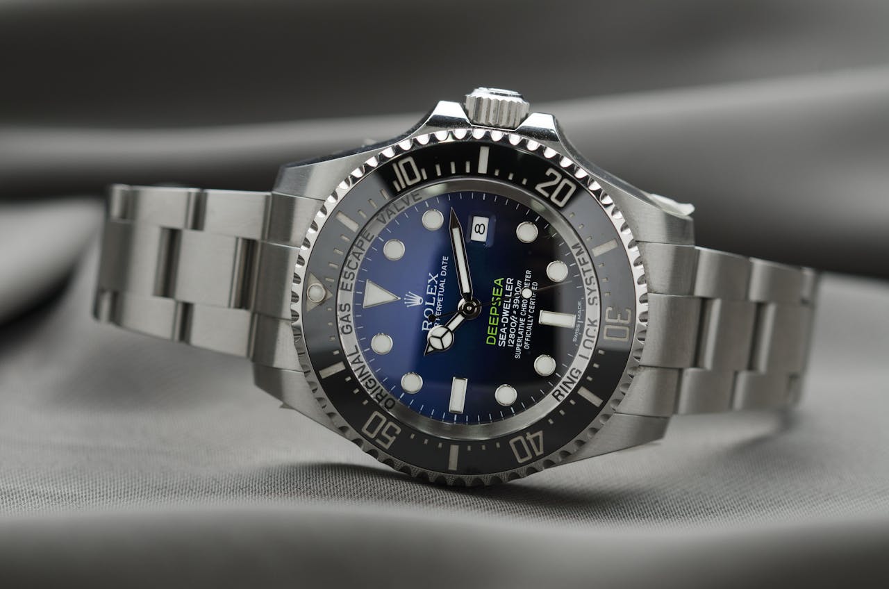 Swiss Made Watch – Precision and Style