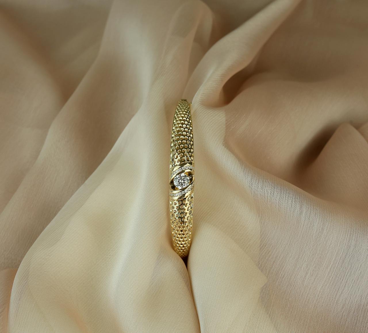 Luxury Platinum Wedding Band