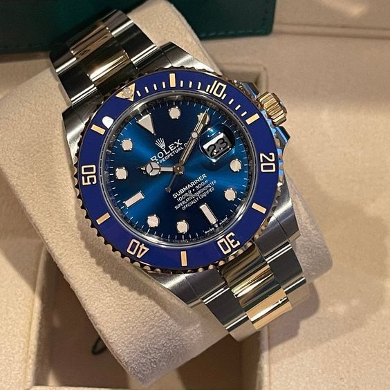 Rolex Submariner «Bluesy» – синий циферблат, сталь и золото 18 карат, 41 мм